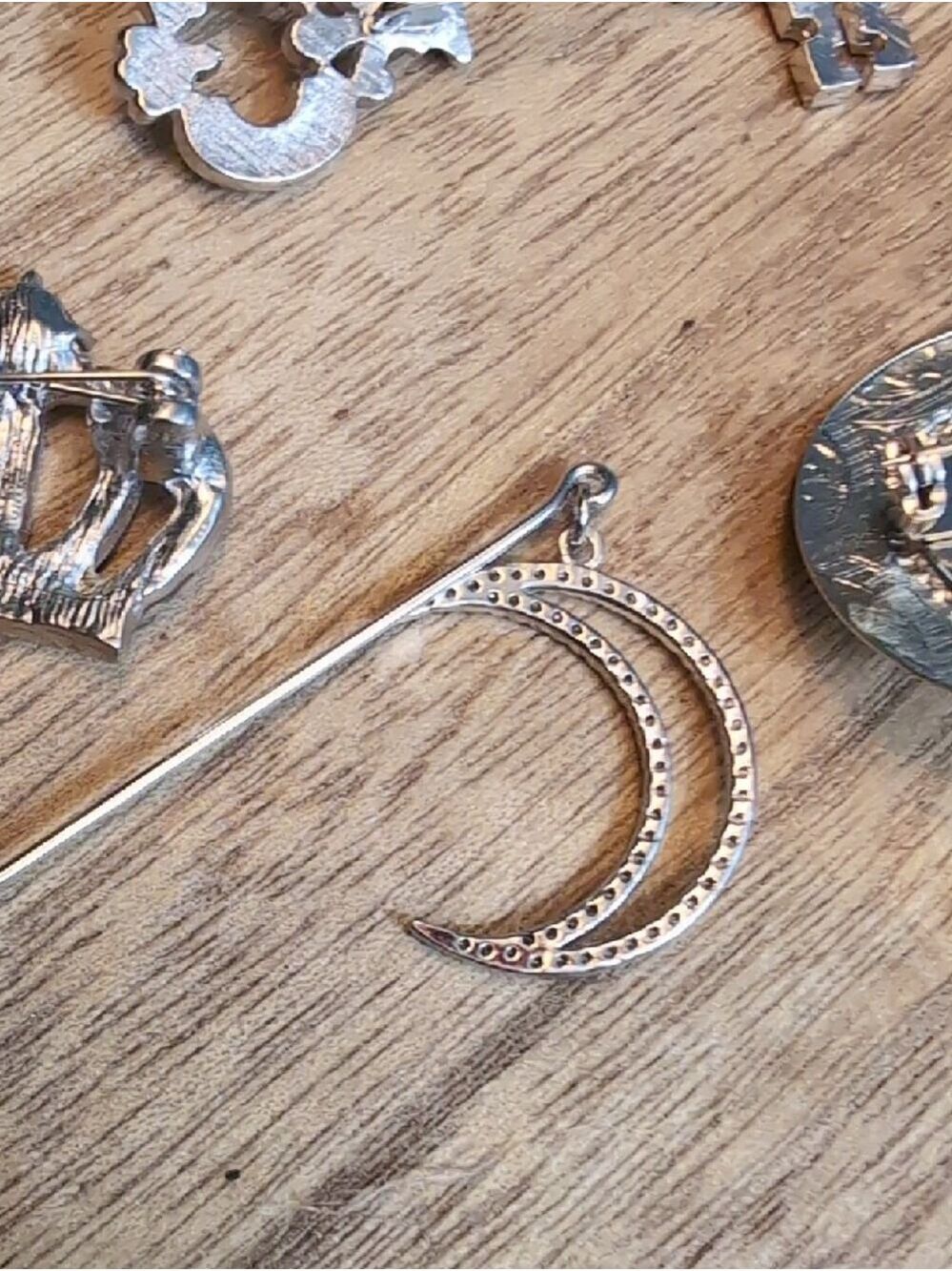 Crown, Crescent Moon ,Key & Cowboy Hat Pin Set - Picture 8 of 9